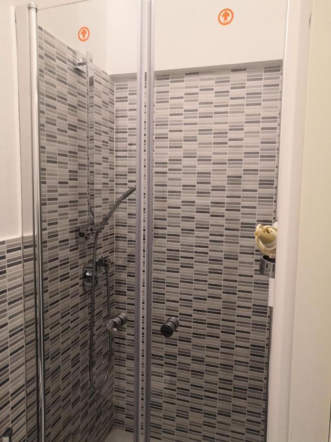 B&B Al Molo Генуя Экстерьер фото